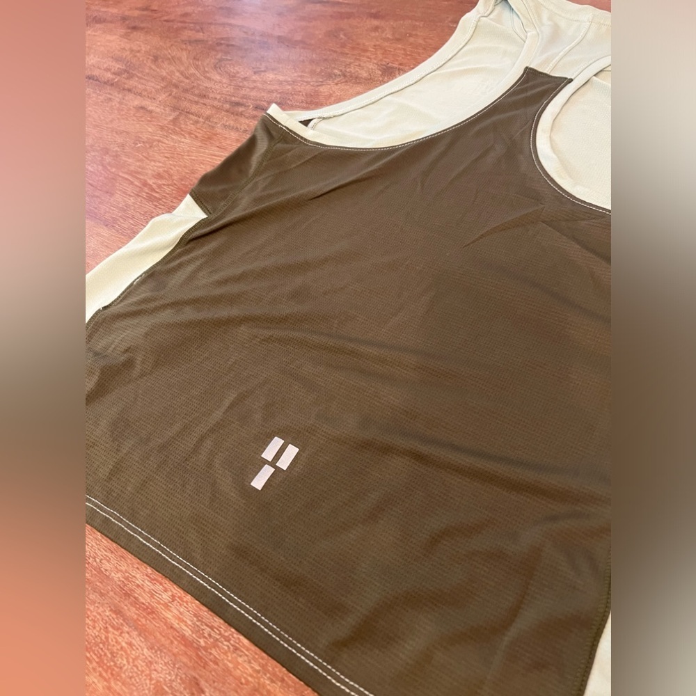 NWT The North Face Sunriser Tank Top - Women's size large - Picture 6 of 8